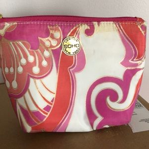 Makeup bag